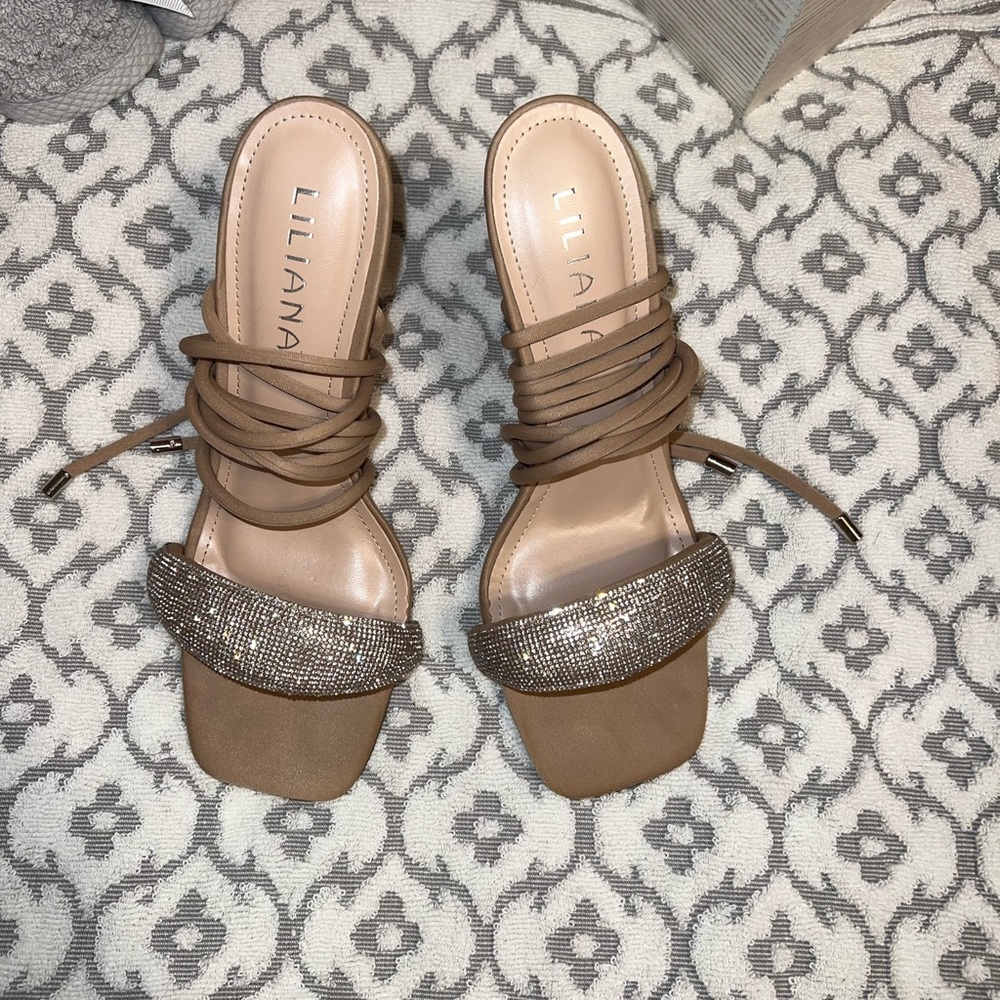 Lilliana wrap up heels